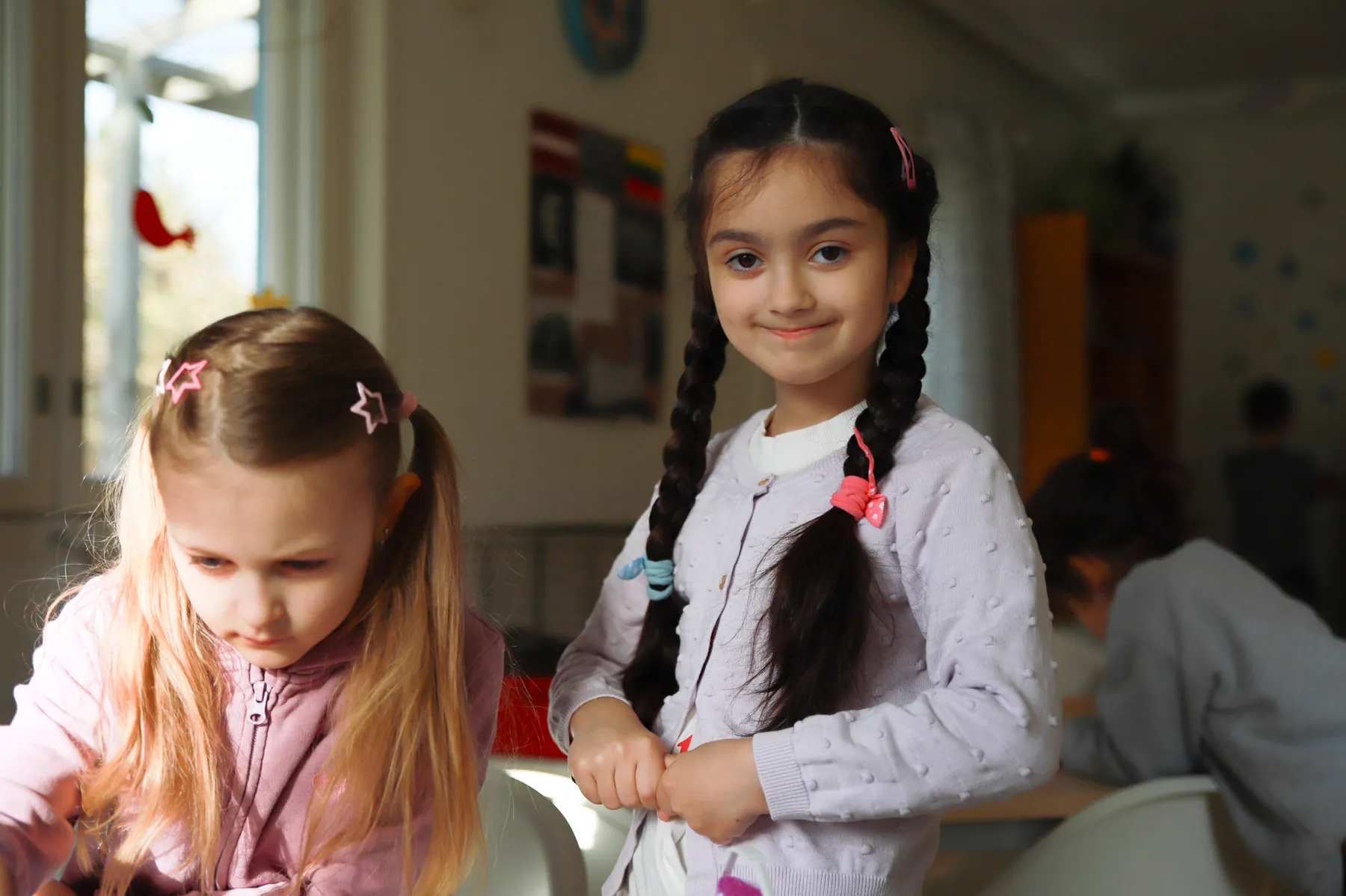 Privati pradinė mokykla Vilniuje — mokiniai klasėje