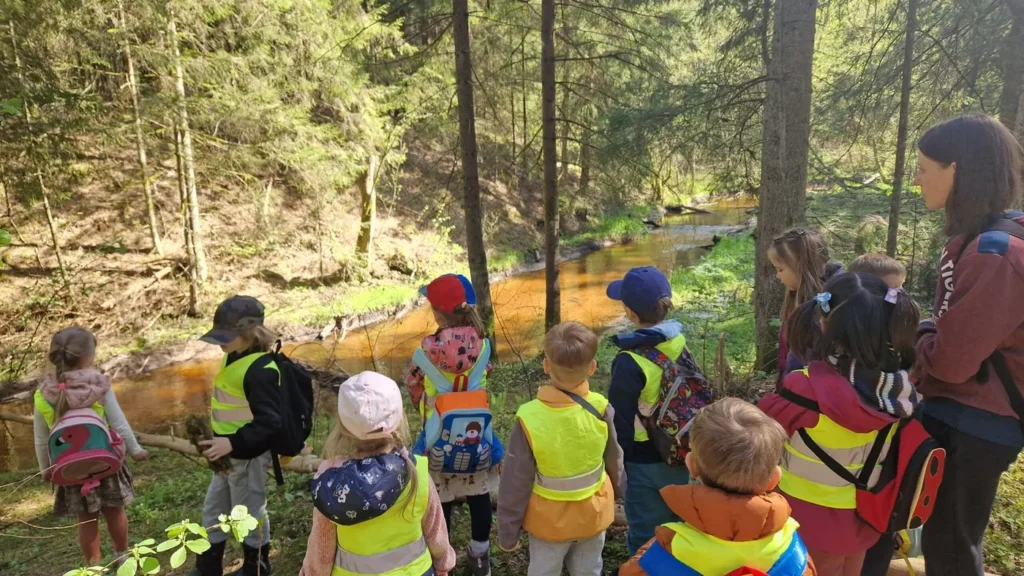 Priešmokyklinio amžiaus vaikai „Baltų šalies“ darželyje